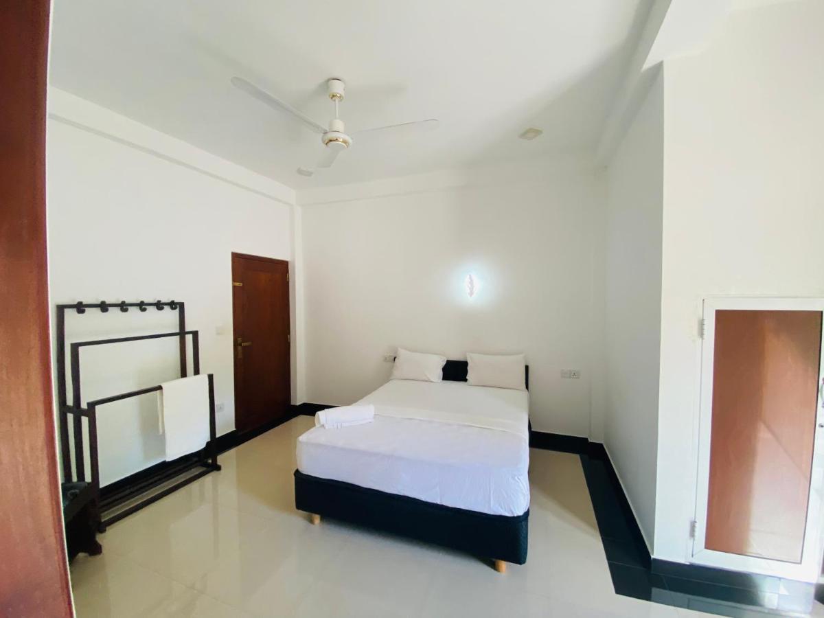 The Kingslayer Resort Negombo Zewnętrze zdjęcie