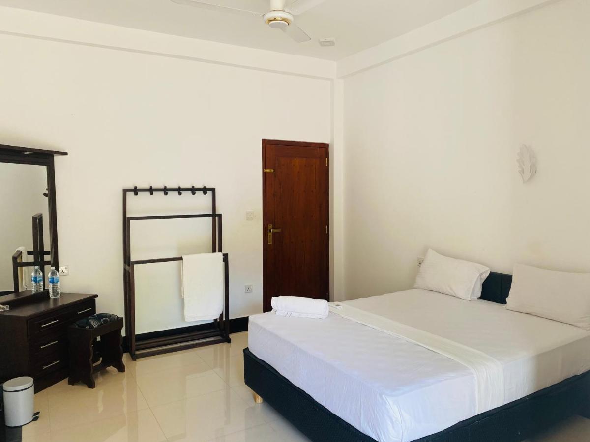 The Kingslayer Resort Negombo Zewnętrze zdjęcie