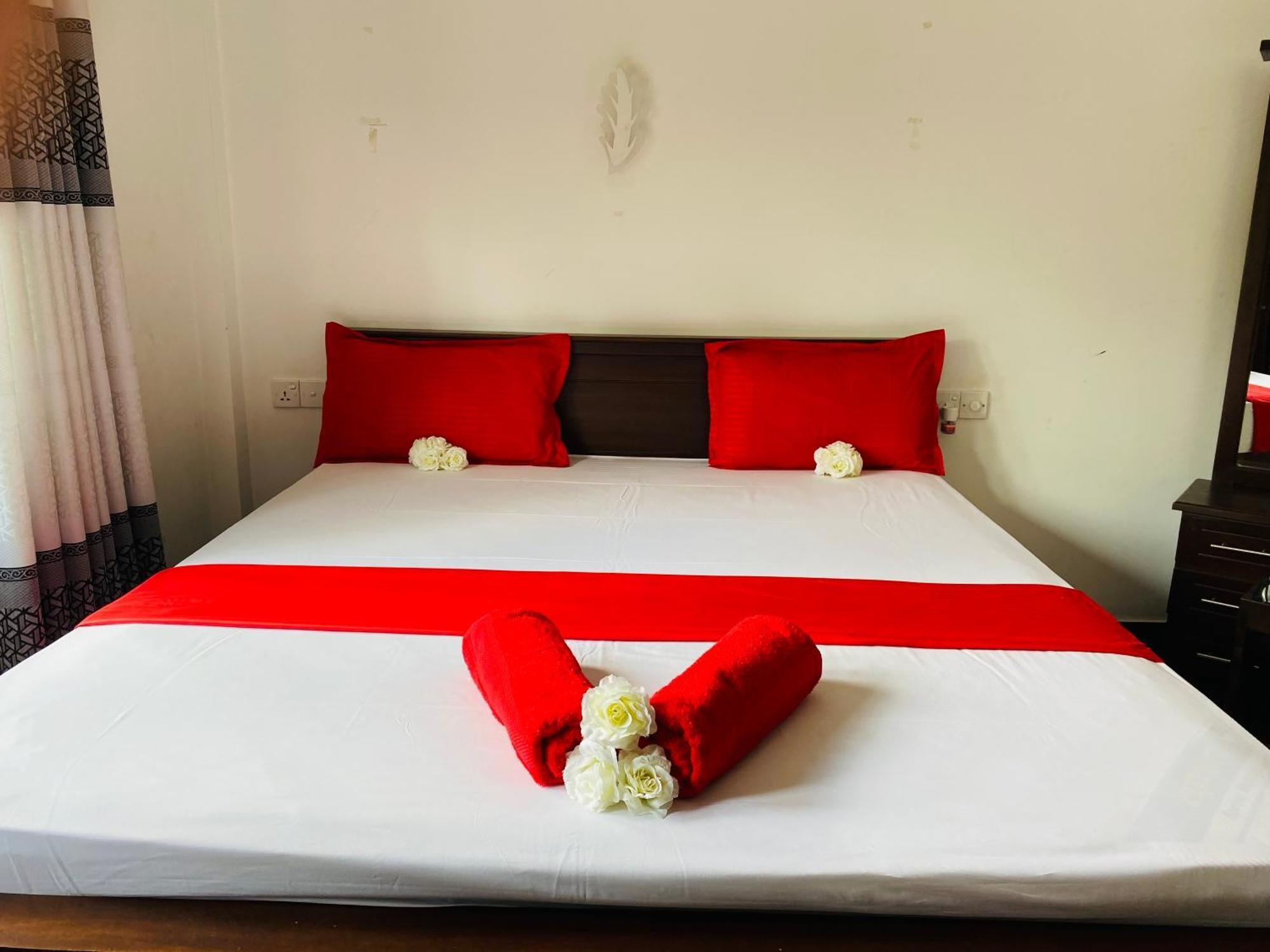 The Kingslayer Resort Negombo Zewnętrze zdjęcie